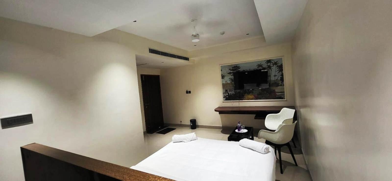 Model Grand Inn Bellary Exterior foto